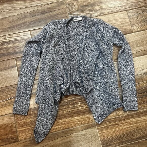 Abercrombie Kids Sweater - Picture 1 of 2